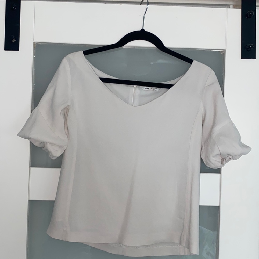 White ruffle sleeve Club Monaco Blouse size 0